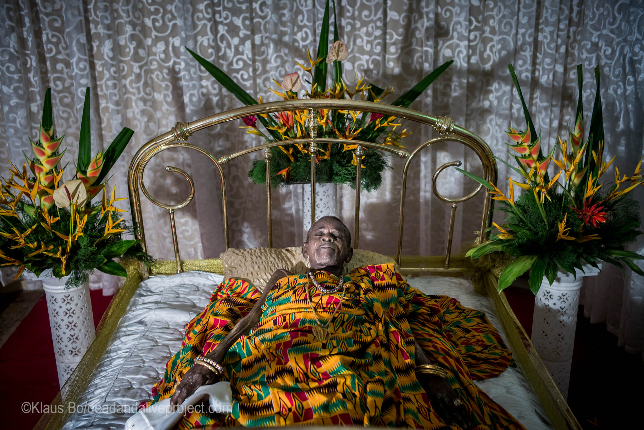 The Funeral of Francis Owusu – Ghana | Dead and Alive Project